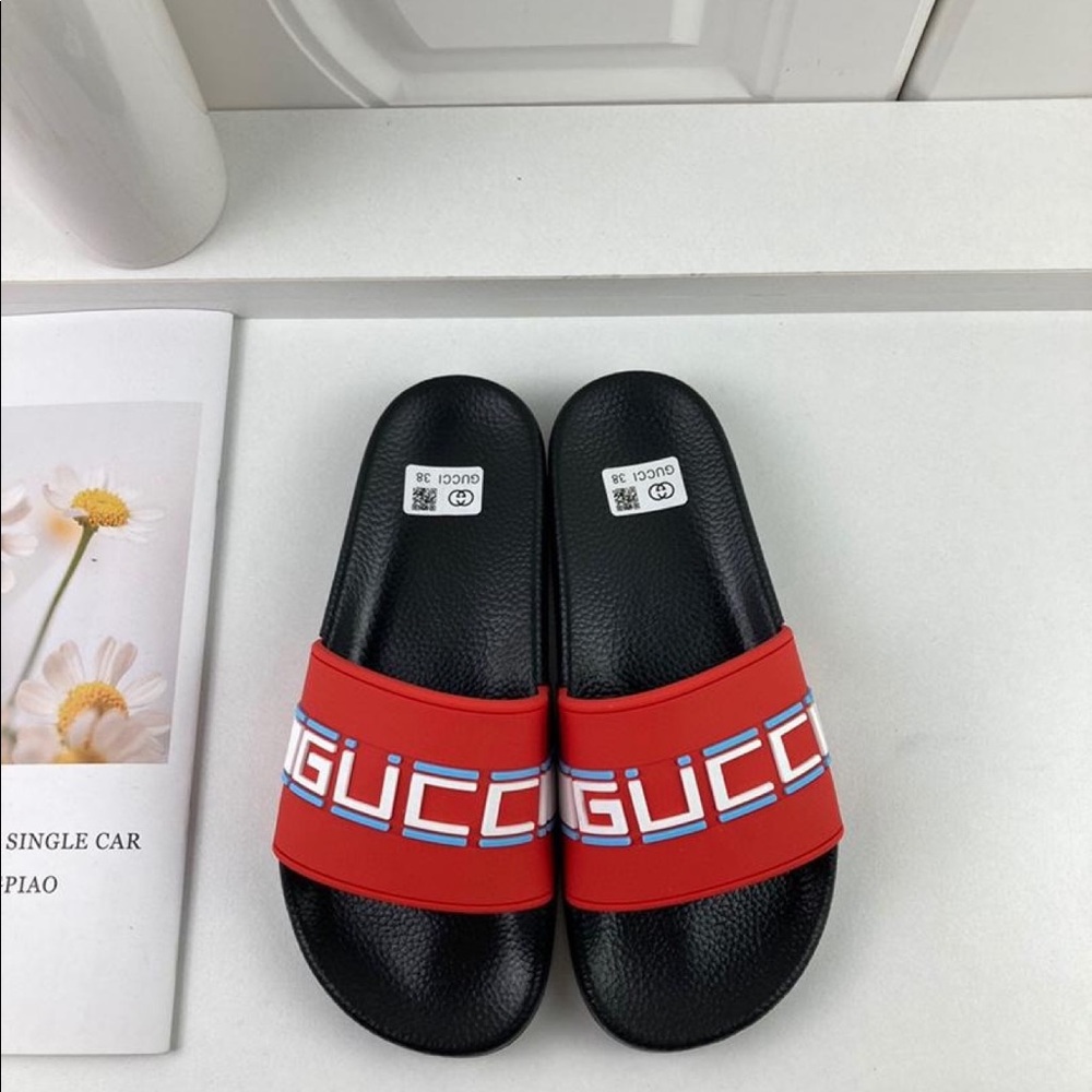Gucci men’s slides size 11